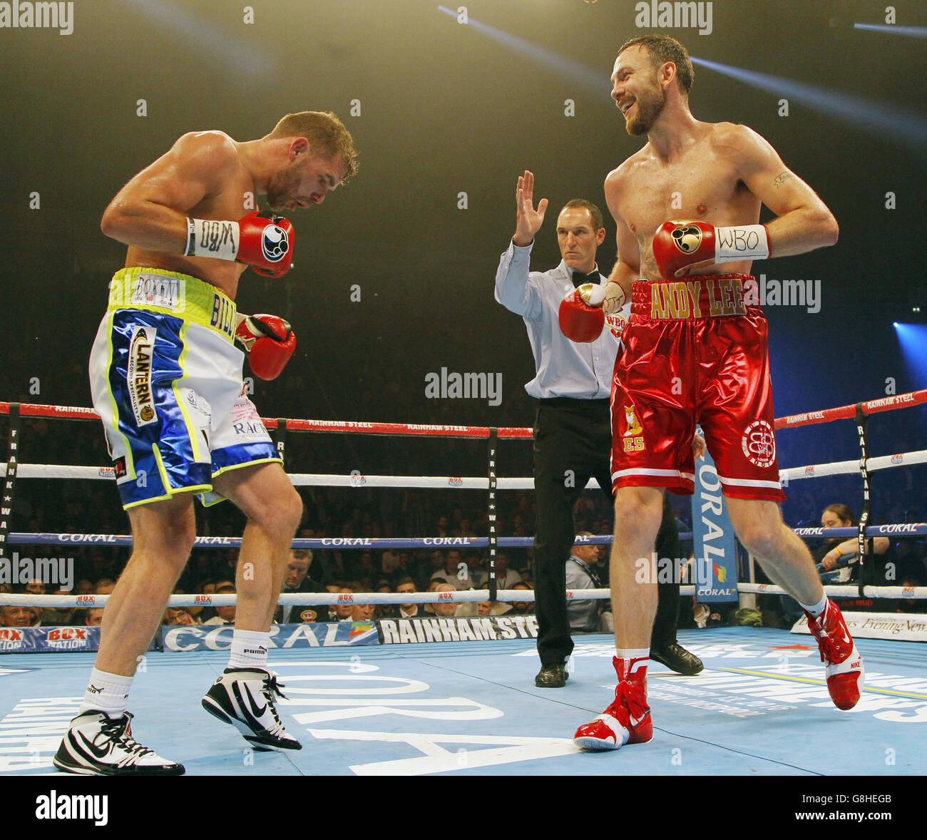 Billy Joe Saunders Left And Andy Lee During Their Wbo World Middleweight Title Match At