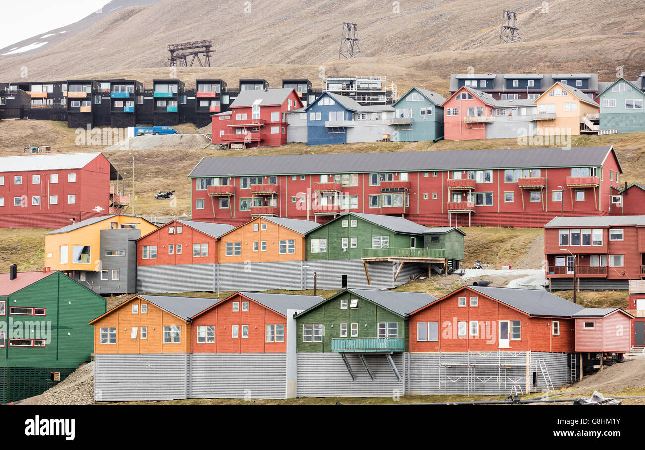 Multicolored houses in the Arctic village of Longyearbyen, largest town in the Svalbard Archipelago Stock Photo