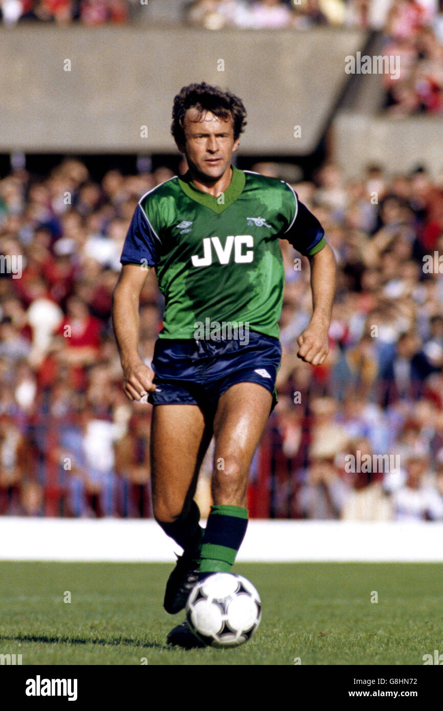Soccer - Football League Division One - Manchester United v Arsenal - Old Trafford. John Hollins, Arsenal Stock Photo