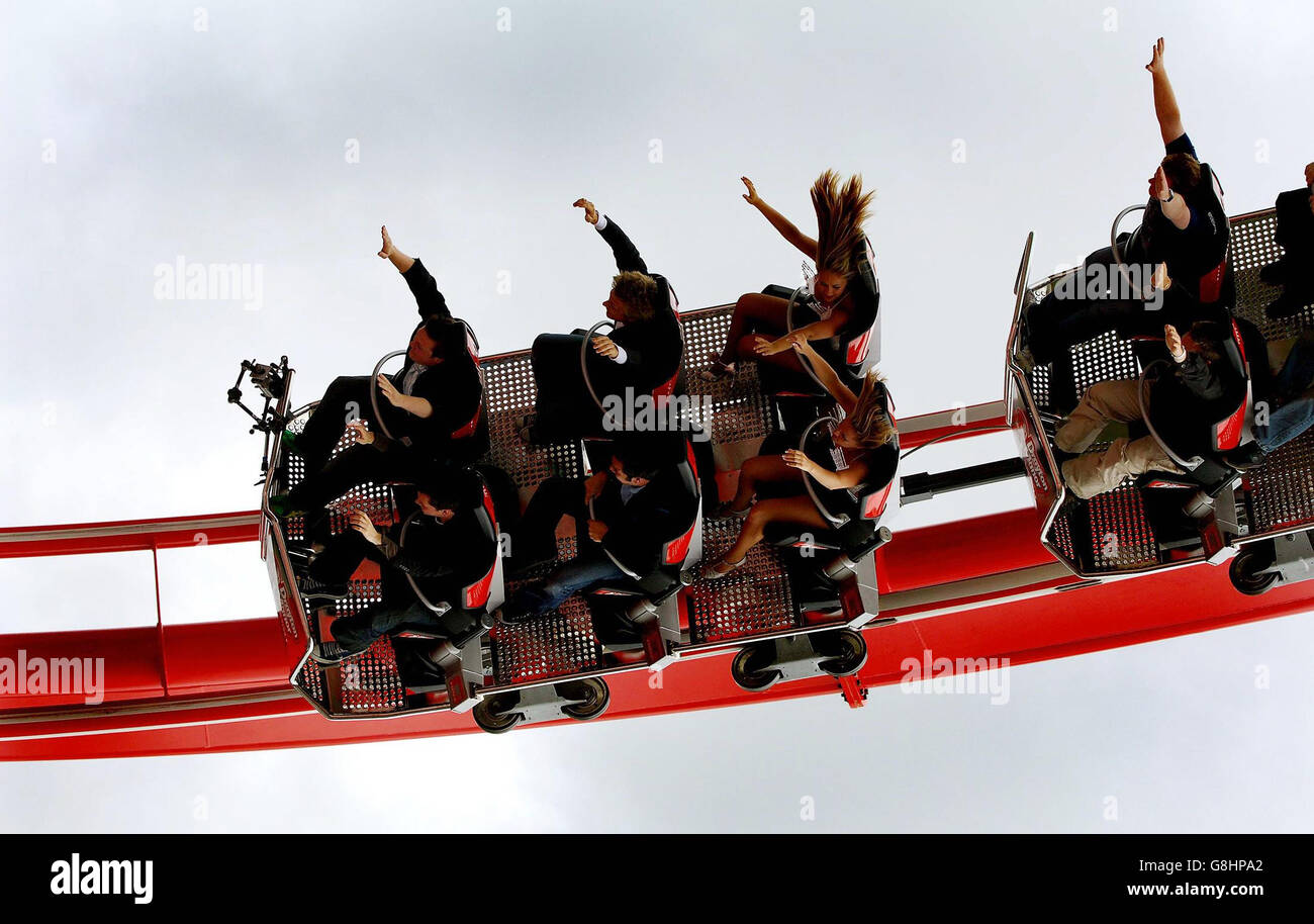 G Force Launch Drayton Manor Park Stock Photo Alamy