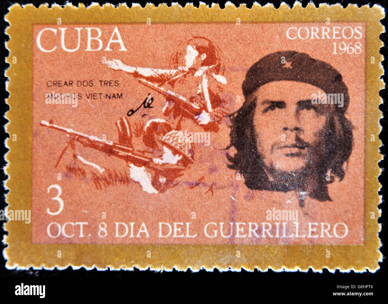 CUBA - CIRCA 1968 : A stamp printed in Cuba shows Ernesto Che Guevara- legendary guerrilla, circa 1968 Stock Photo