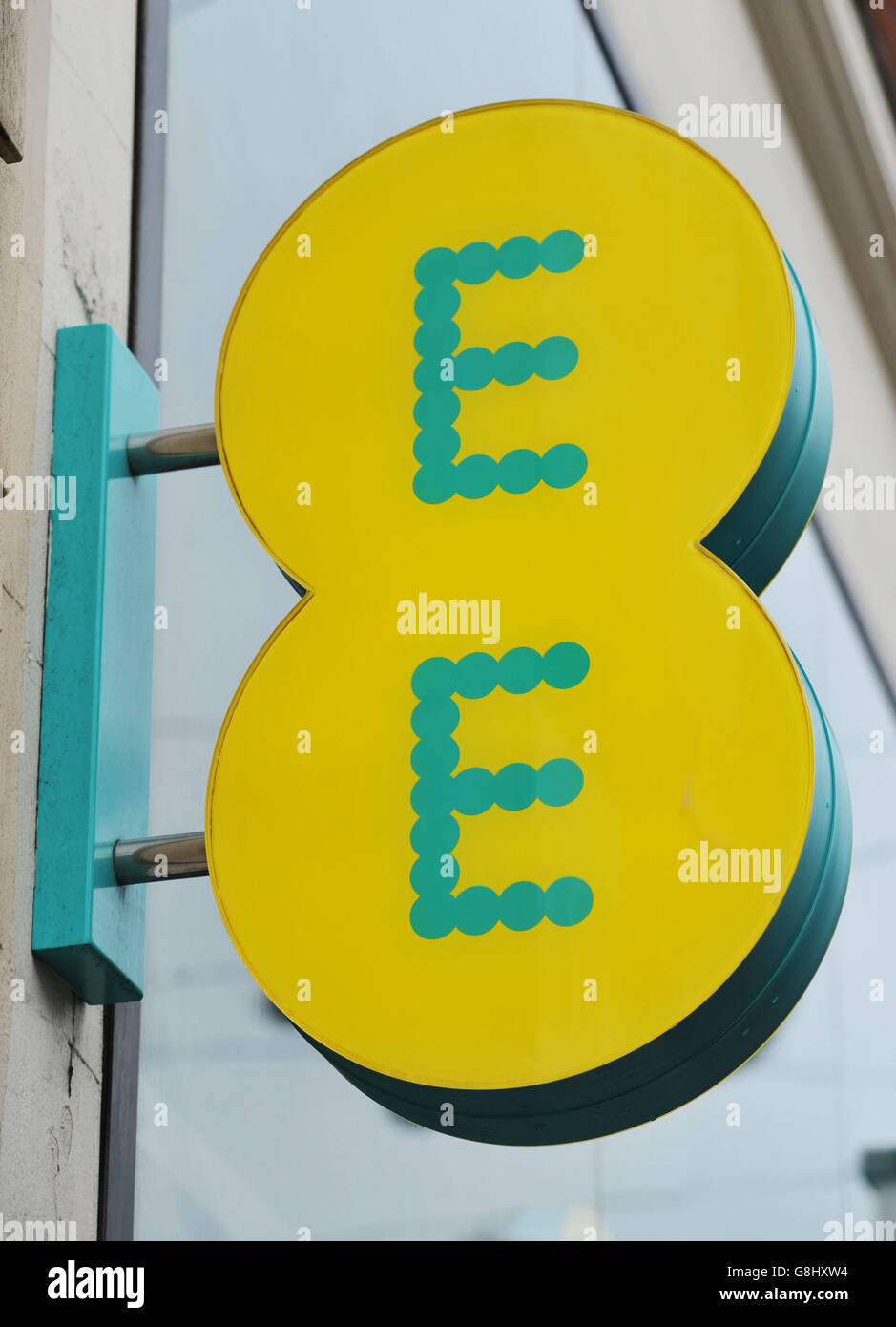 Shop sign stock. A shop sign for EE mobile in central London Stock ...