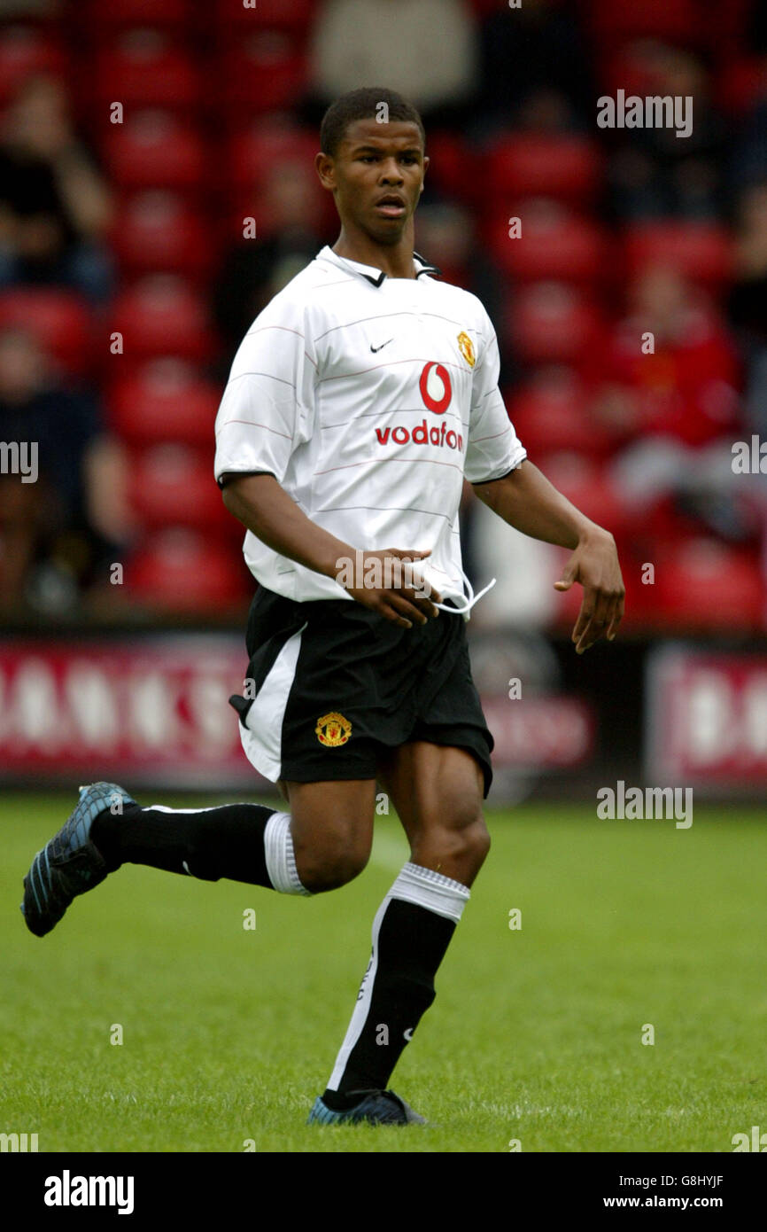 Fraizer campbell manchester united hi-res stock photography and images ...