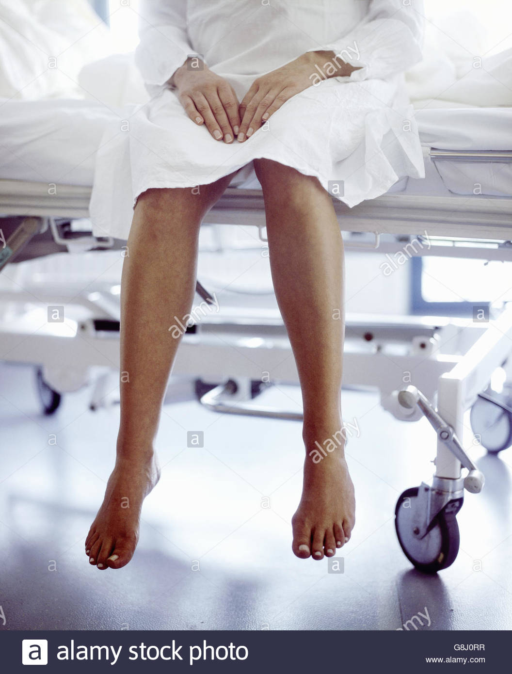 Hospital Gown Stock Photos & Hospital Gown Stock Images Alamy