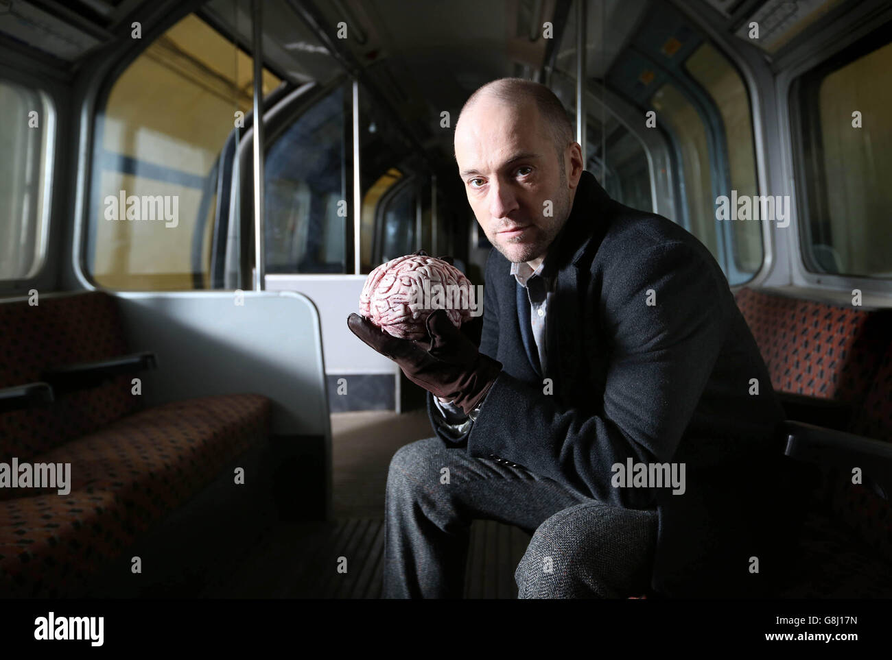 krigsskib Parcel træfning Derren Brown announces the arrival of 'Derren Brown's Ghost Train', the top- secret attraction he has been working on with Thorpe Park Resort, which  will open to the public in Spring 2016 at