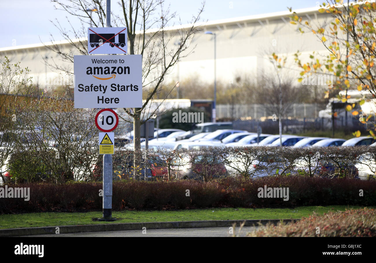 Amazon fulfilment centre Stock Photo Alamy