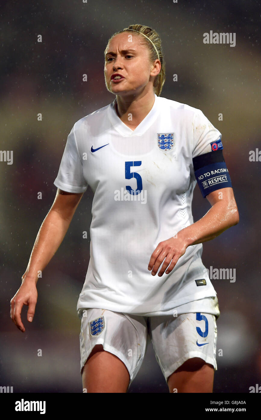 Bosnia and herzegovina women hires stock photography and images Alamy