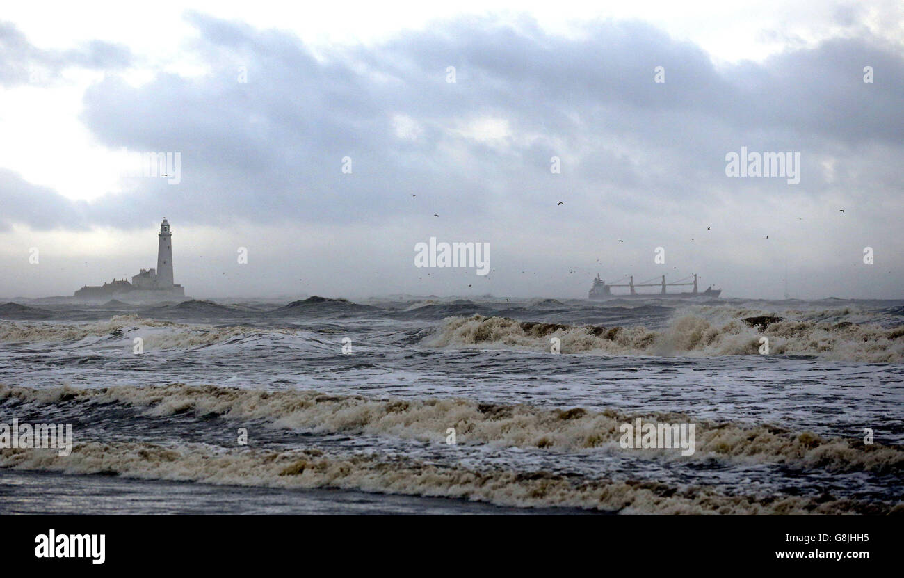 St. Mary's Lighthouse surrounded by rough seas in Whitley Bay near Newcastle upon Tyne. Stock Photo