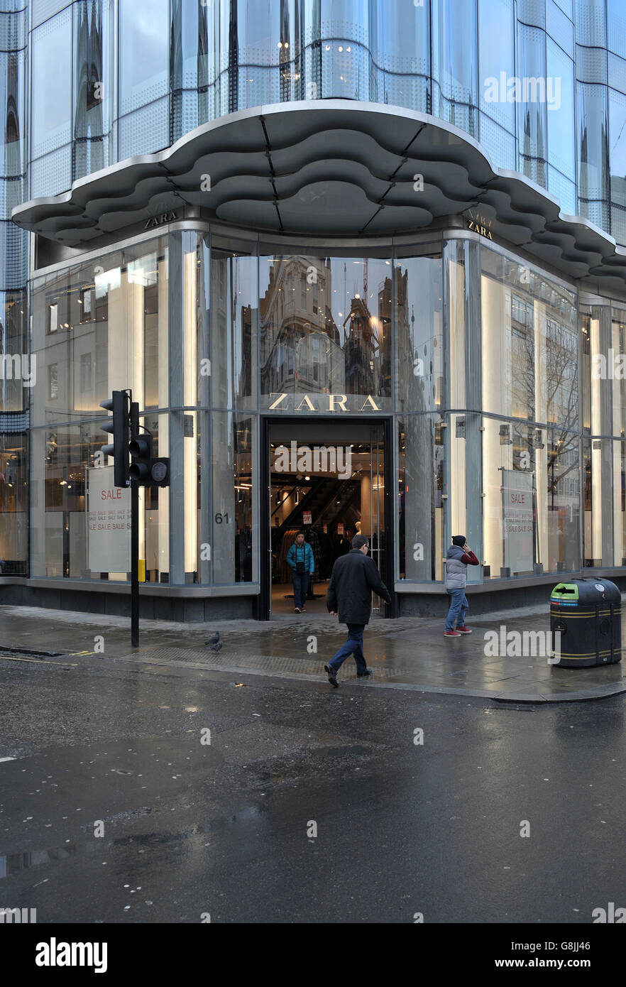 Zara shop store oxford street hi-res stock photography and images - Alamy