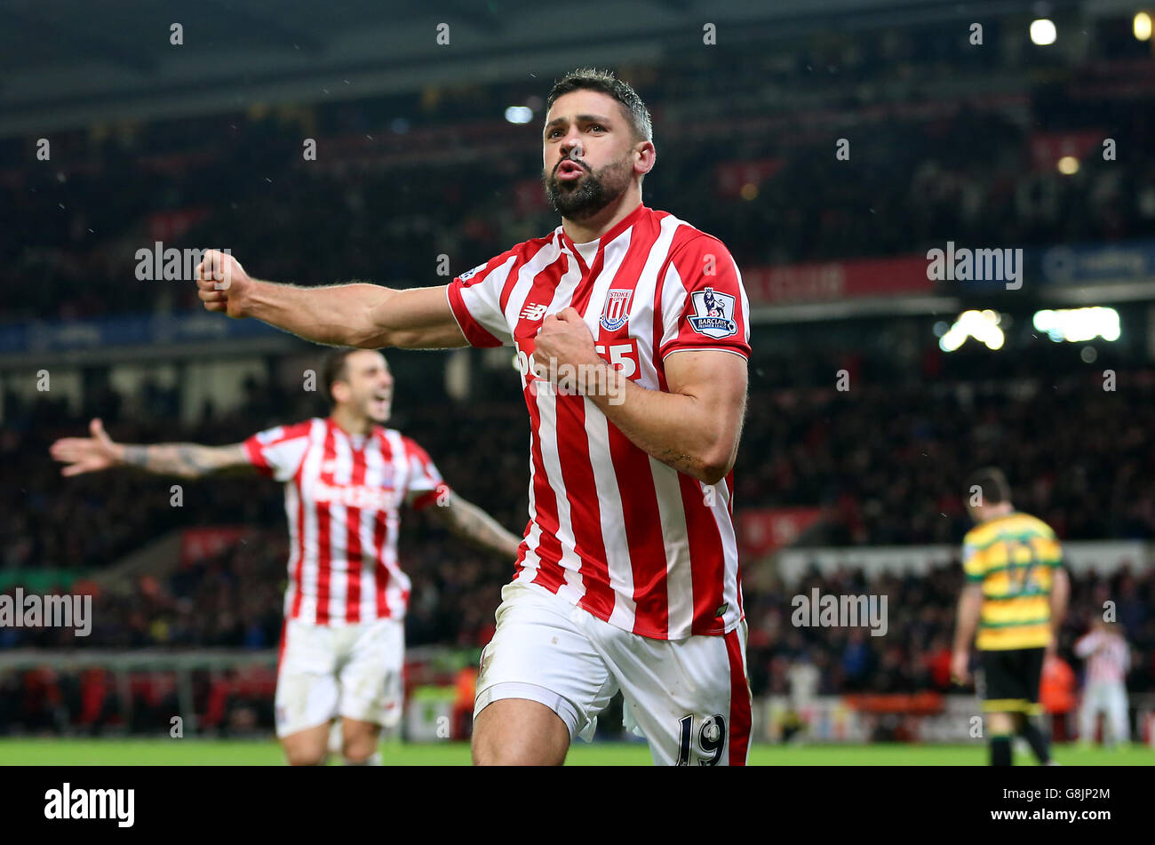 Stoke City's Jonathan Walters celebrates scoring his side's first goal of the game Stock Photo