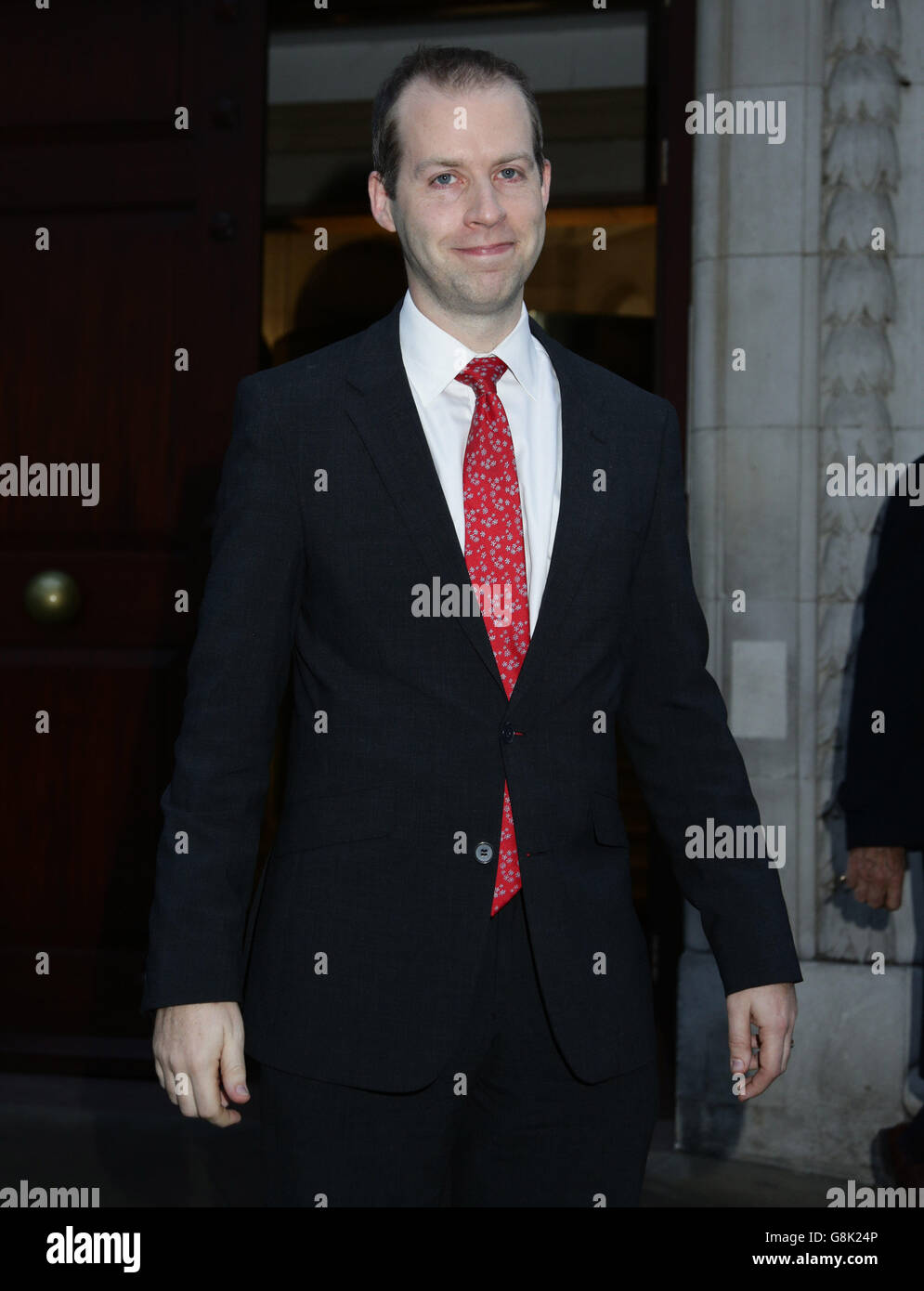 Jonathan Reynolds, the former shadow Rail Minister outside Millbank in central London after giving media interviews following his resignation from esigned from the Labour front bench. Stock Photo