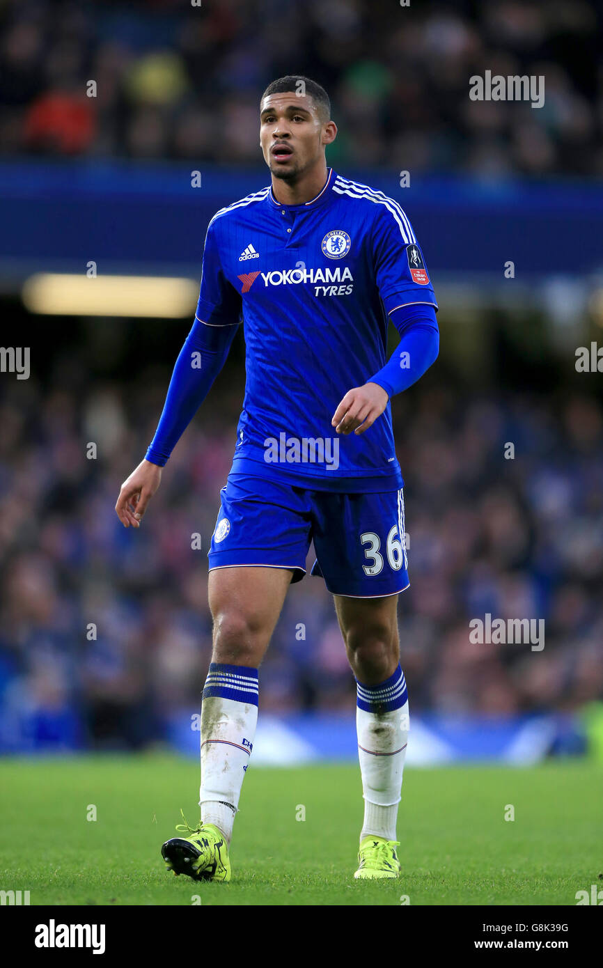 Chelsea's Ruben Loftus-Cheek during the Emirates FA Cup, third round match at Stamford Bridge, London. PRESS ASSOCIATION Photo. Picture date: Sunday January 10, 2016. See PA story SOCCER Chelsea. Photo credit should read: Nick Potts/PA Wire. Stock Photo