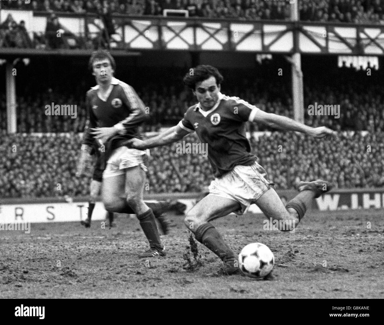 Imre Varadi of First Division Everton. 80,000. 196383-9 Stock Photo