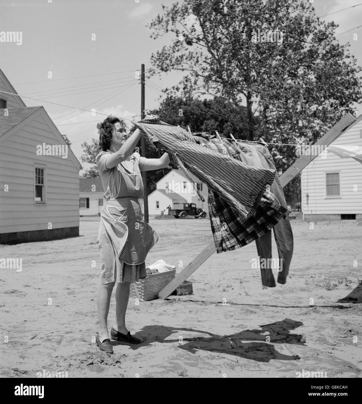 Woman Hanging Clothes on the Line, Point Pleasant, West Virginia ...