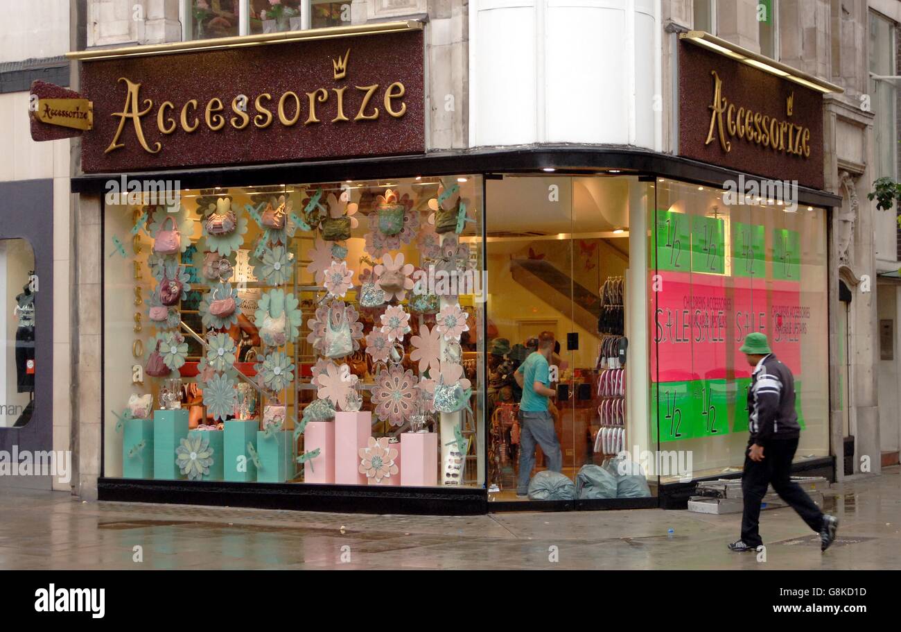 Accessorize shop front hires stock photography and images Alamy