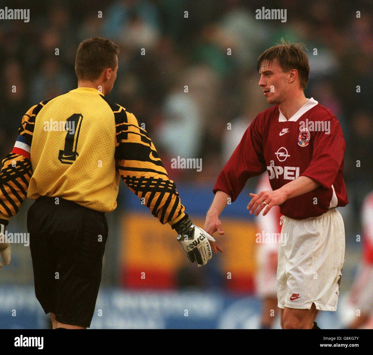 Czech Soccer - Sparta Prague v Slavia Prague. Radek Bejbl, Slavia Prague  (right Stock Photo - Alamy