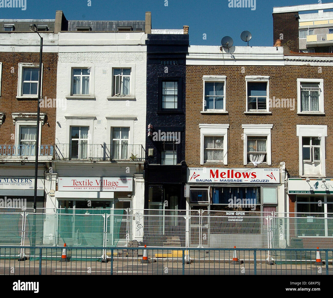 Buildings and Landmarks - The Thin House - London Stock Photo