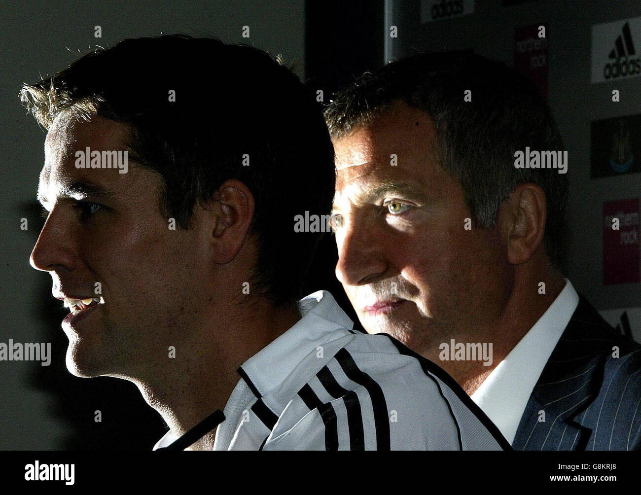 Newcastle United's new signing Michael Owen (L) and manager Graham Souness talk to the media during a press conference at St James Park, Newcastle, Wednesday August 31, 2005. See PA story SOCCER Newcastle. PRESS ASSOCIATION Photo. Photo credit should read: Owen Humphreys/PA Stock Photo
