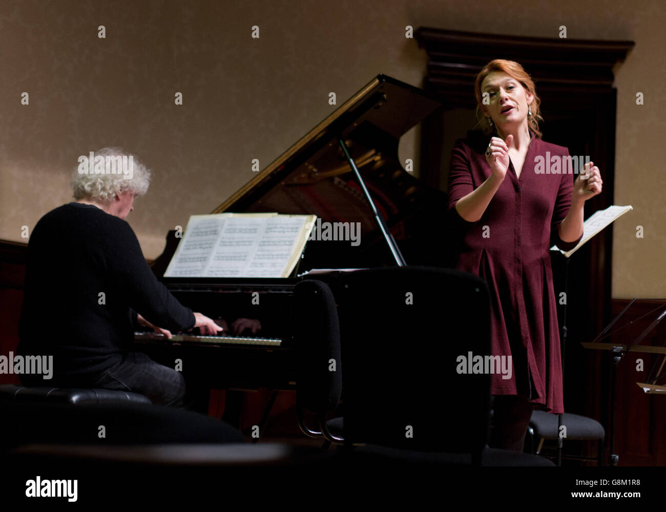 Soprano at the piano hi-res stock photography and images - Alamy