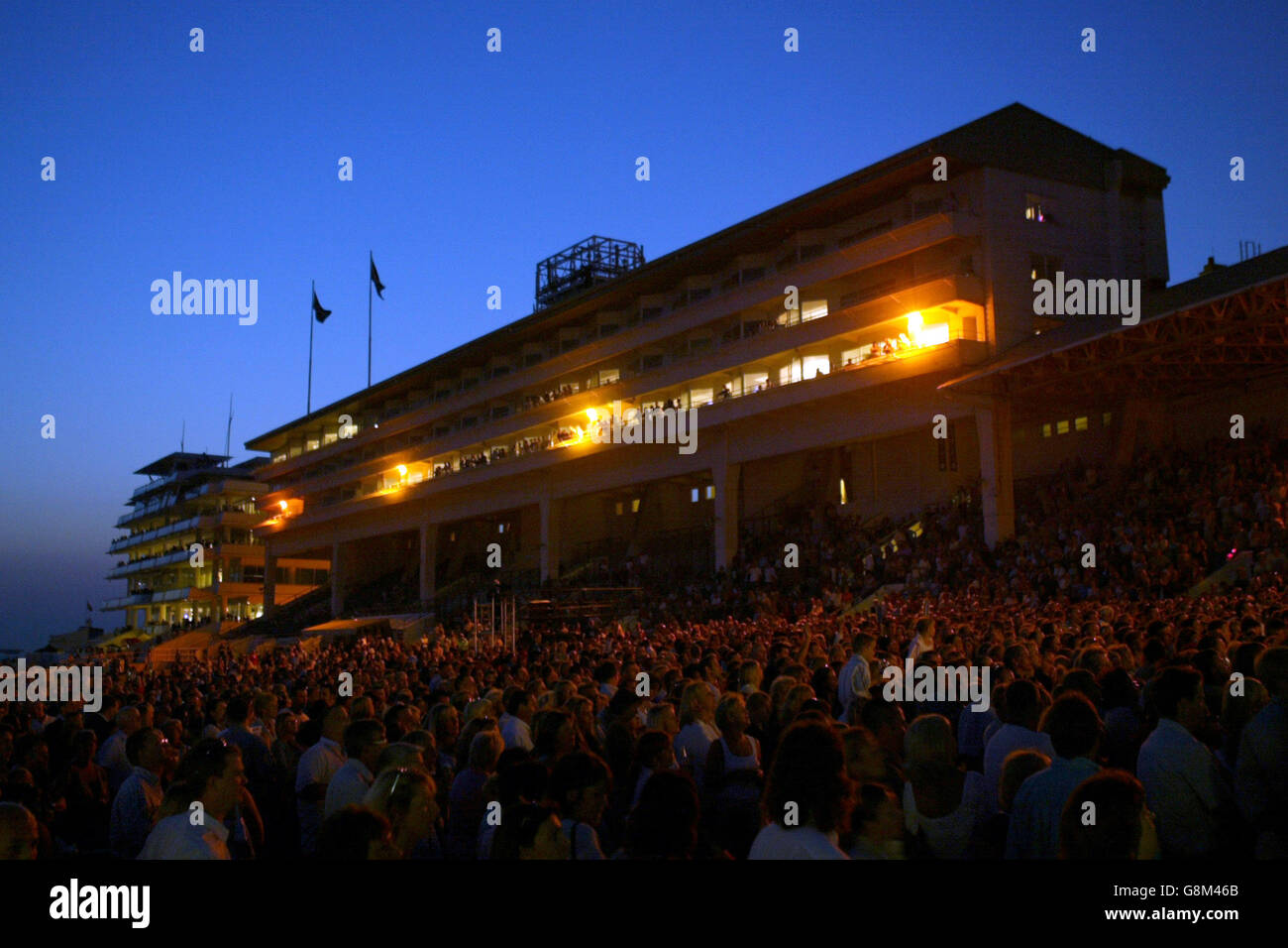 Horse Racing - Epsom Live! - Epsom Downs Racecourse. Ronan Keating singing live at Epsom Stock Photo