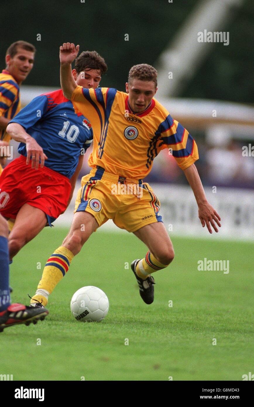 International Soccer - Liechtenstein v Romania Stock Photo - Alamy