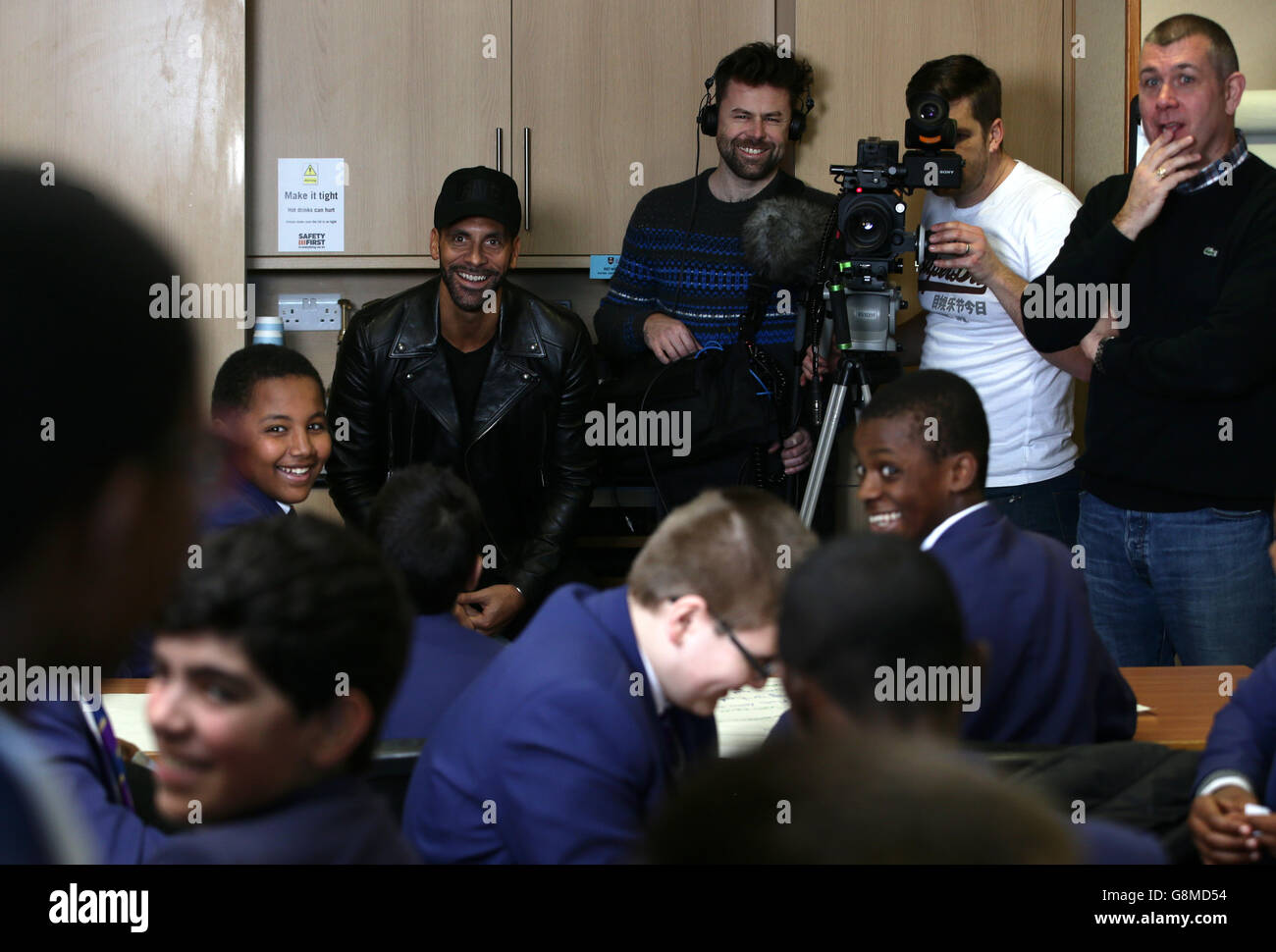 Rio Ferdinand Founder And Trustee Of The Rio Ferdinand Foundation Speaks With Young People During A Visit To One Of The Foundation S Training And Youth Programmes Stock Photo Alamy