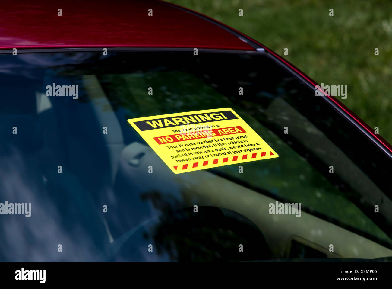Automobile windshield hires stock photography and images Alamy