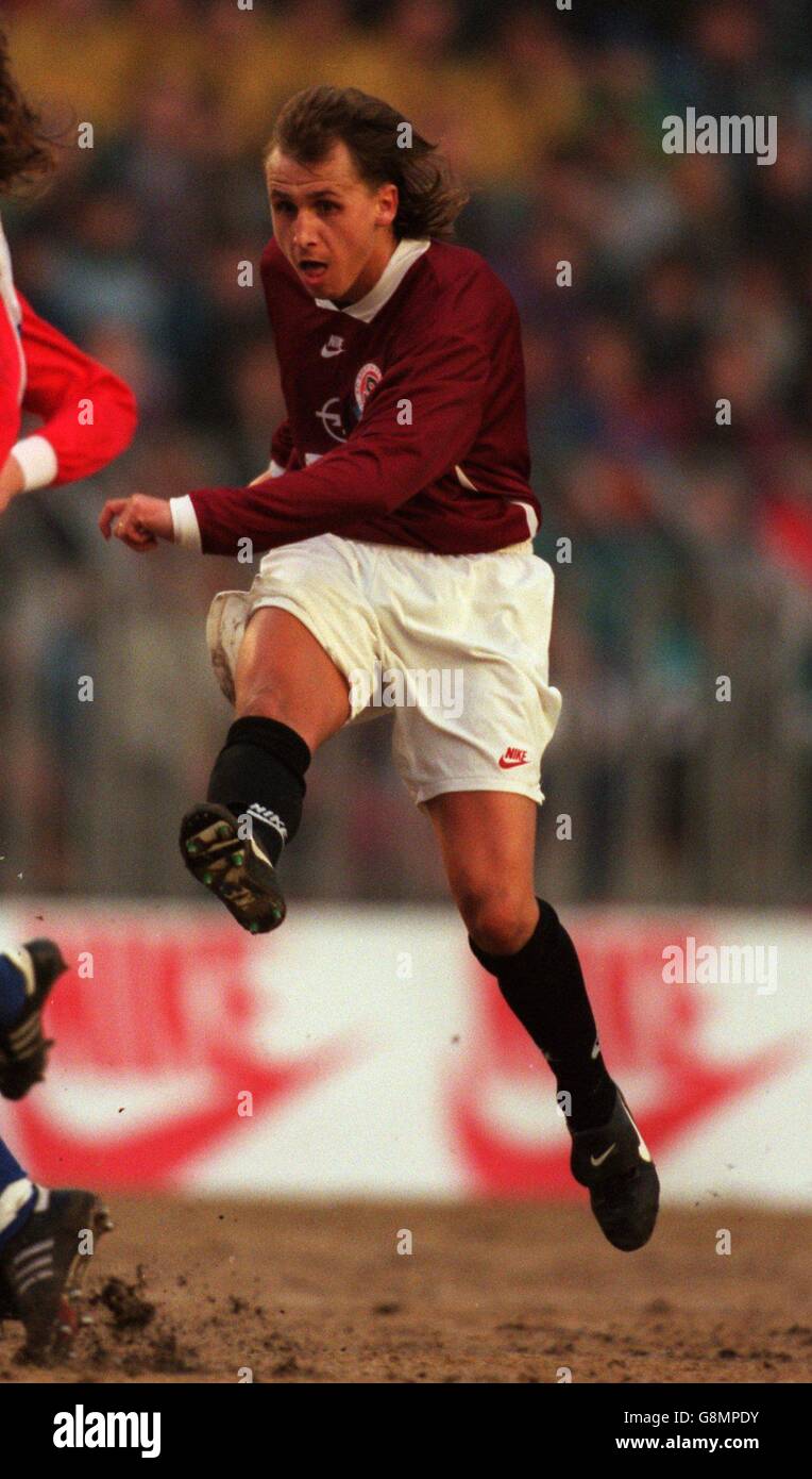 Czech Soccer - Sparta Prague v Slavia Prague. Radek Bejbl, Slavia Prague  (right Stock Photo - Alamy