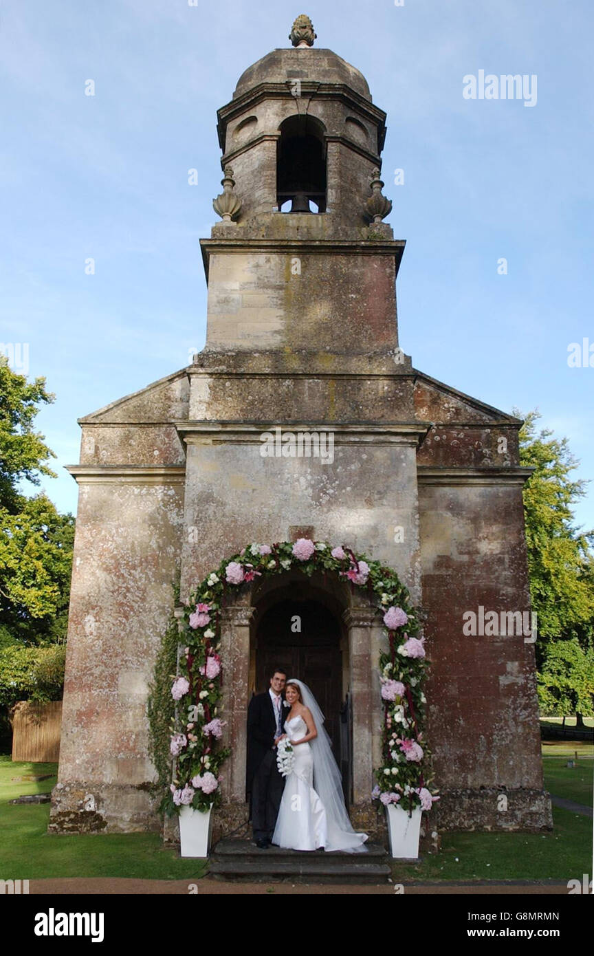 Natasha Kaplinsky Wedding Stock Photo - Alamy, image size:864x1390