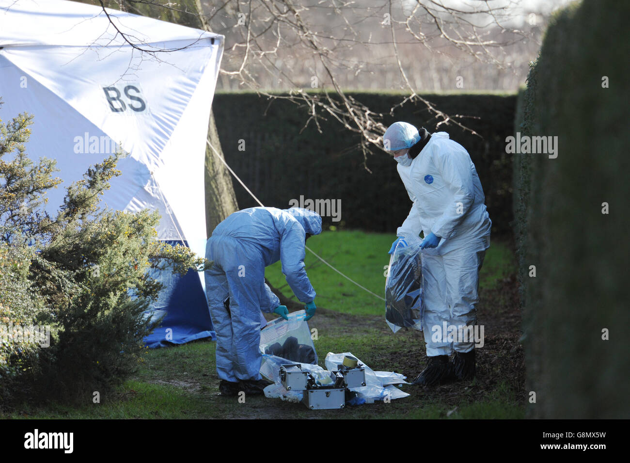 Man Dies Outside Kensington Palace Stock Photo - Alamy