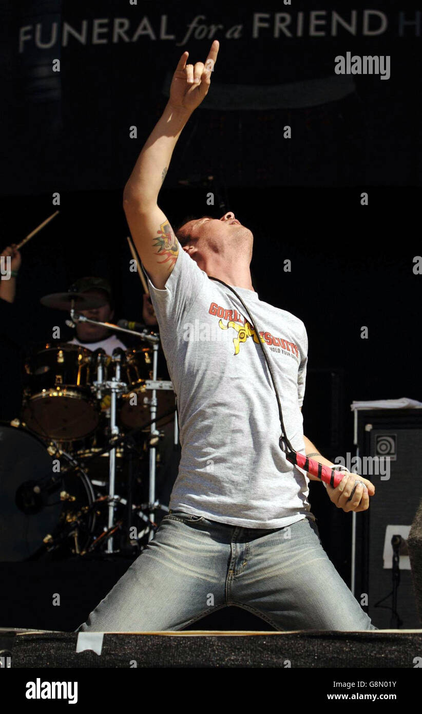 Funeral for a Friend lead singer Matt Davies performing on the Main