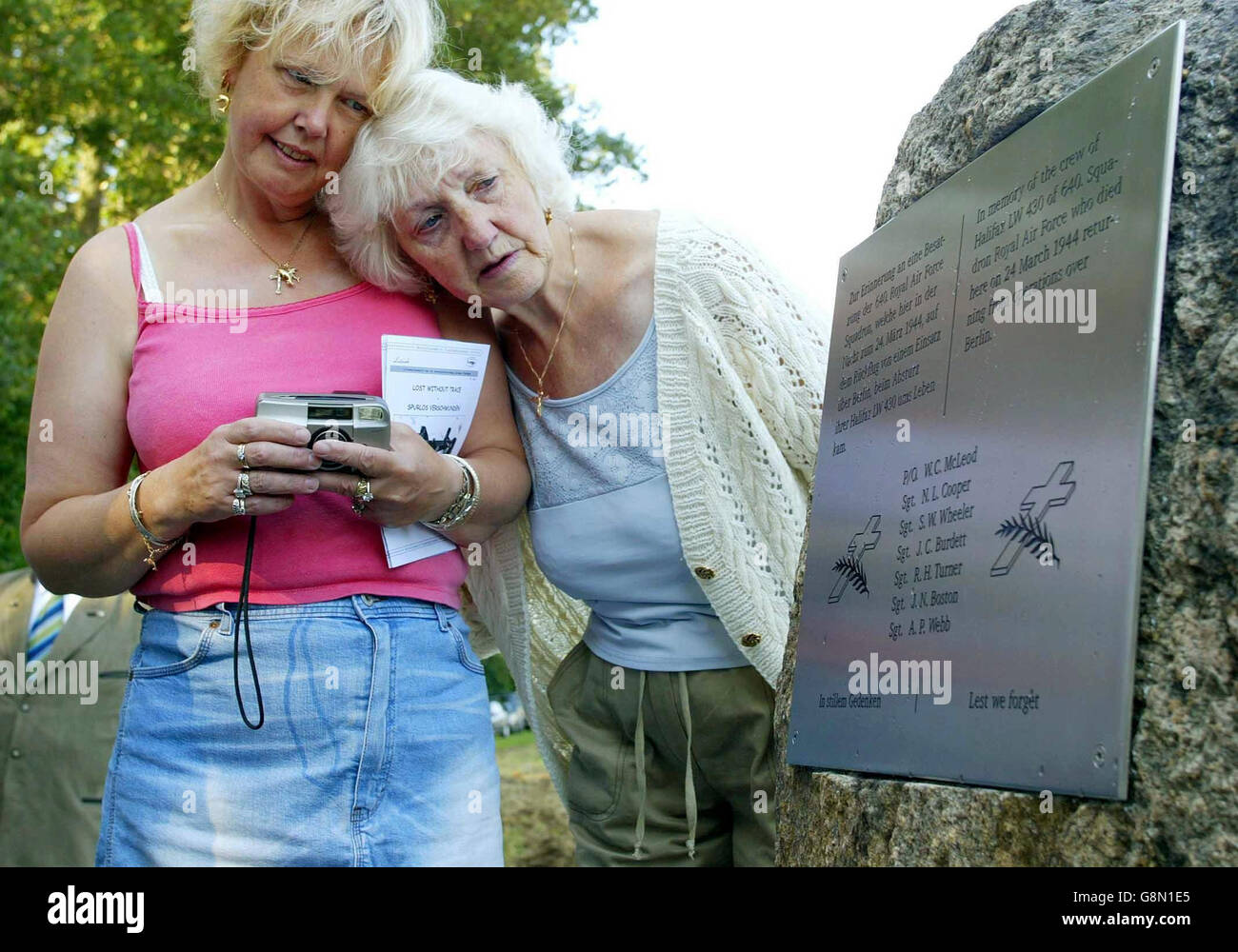 June Llewellyn (right) with her daughter Susan Greenaway look at the ...