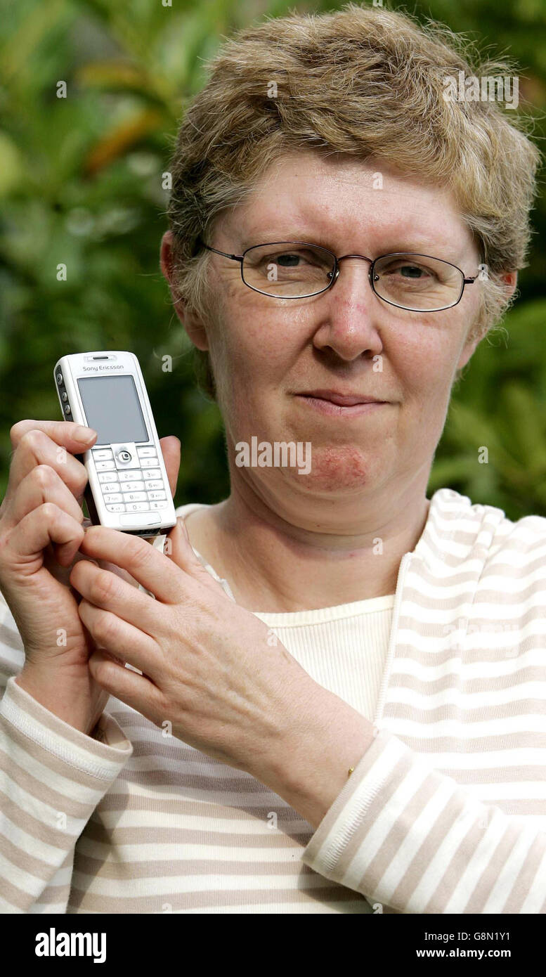 Ann Jobe, mother of Ewan who fell 30ft whilst climbing Ben Cruachan in Argyle, talks to press at Royal Alexandria Hospital in Paisley, Wednesday 31 August 2005, where Ewan was airlifted to after the accident. His mother stressed how important it is to be prepared whilst climbing, after using a portable GPS system and mobile phone to raise the alarm. See PA Story SCOTLAND Mountain. PRESS ASSOCIATION PHOTO Photo credit should read: Andrew Milligan/PA Stock Photo