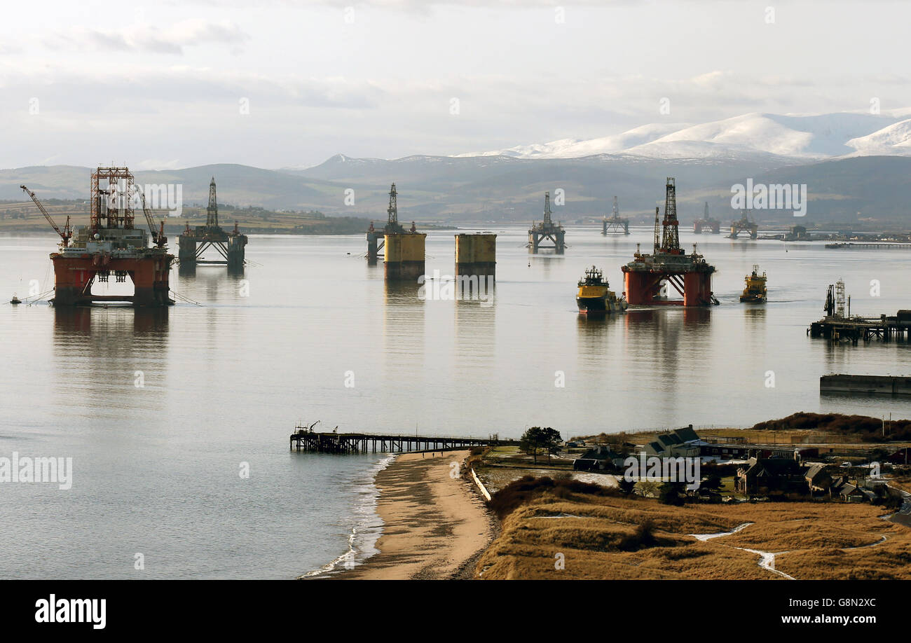 Oil rigs in Cromarty Firth Stock Photo - Alamy