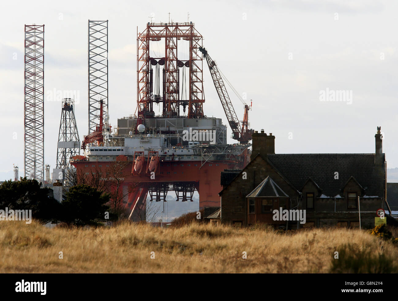 Oil rigs in Cromarty Firth Stock Photo - Alamy