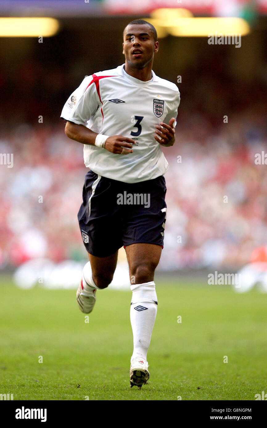 Soccer - FIFA World Cup 2006 Qualifier - Group Six - Wales v England - Millennium Stadium. Ashley Cole, England Stock Photo