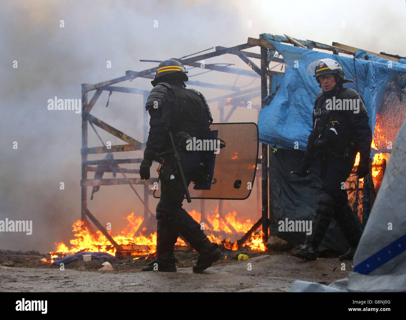 Makeshift shelter in jungle hi res stock photography and images Alamy Makeshift shelter in jungle hi res stock photography and images Alamy