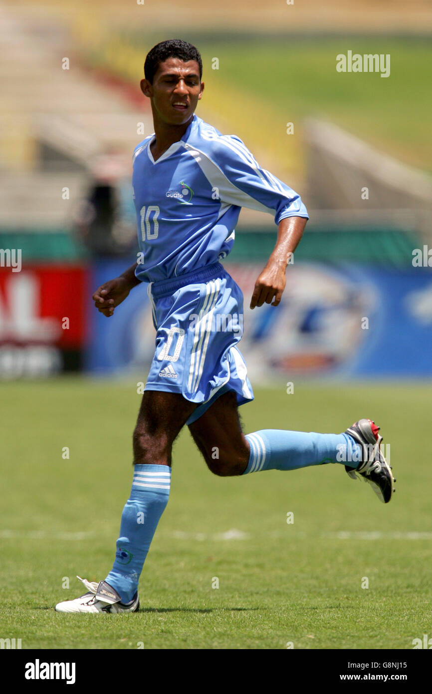 Soccer - CONCACAF Gold Cup 2005 - Group C - Mexico v Guatemala - Los Angeles Memorial Coliseum Stock Photo