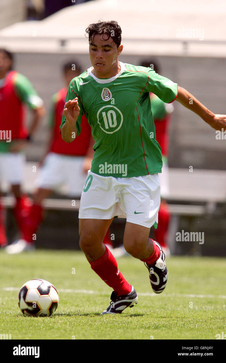 Omar bravo hi-res stock photography and images - Alamy