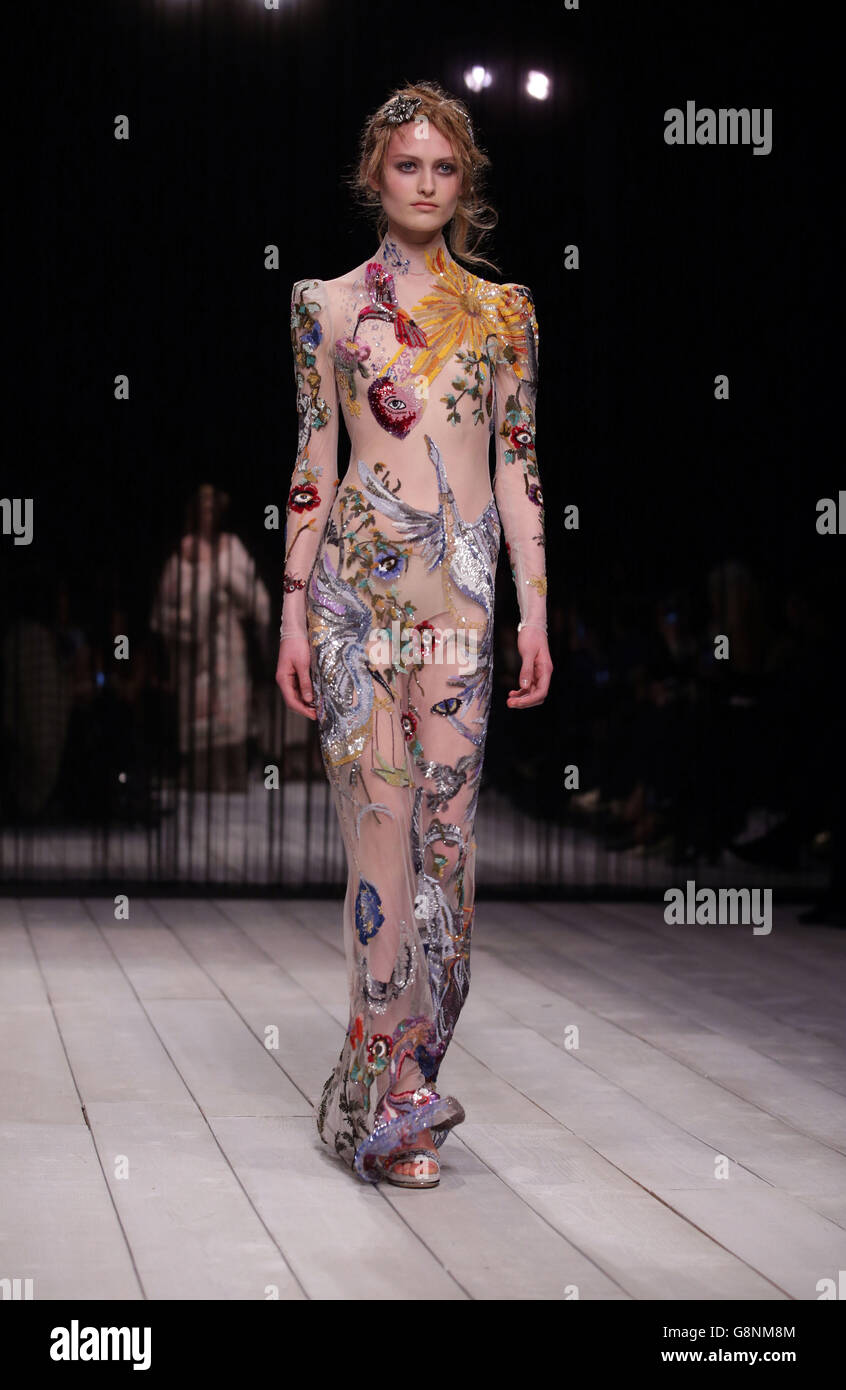 alexander mcqueen 1990