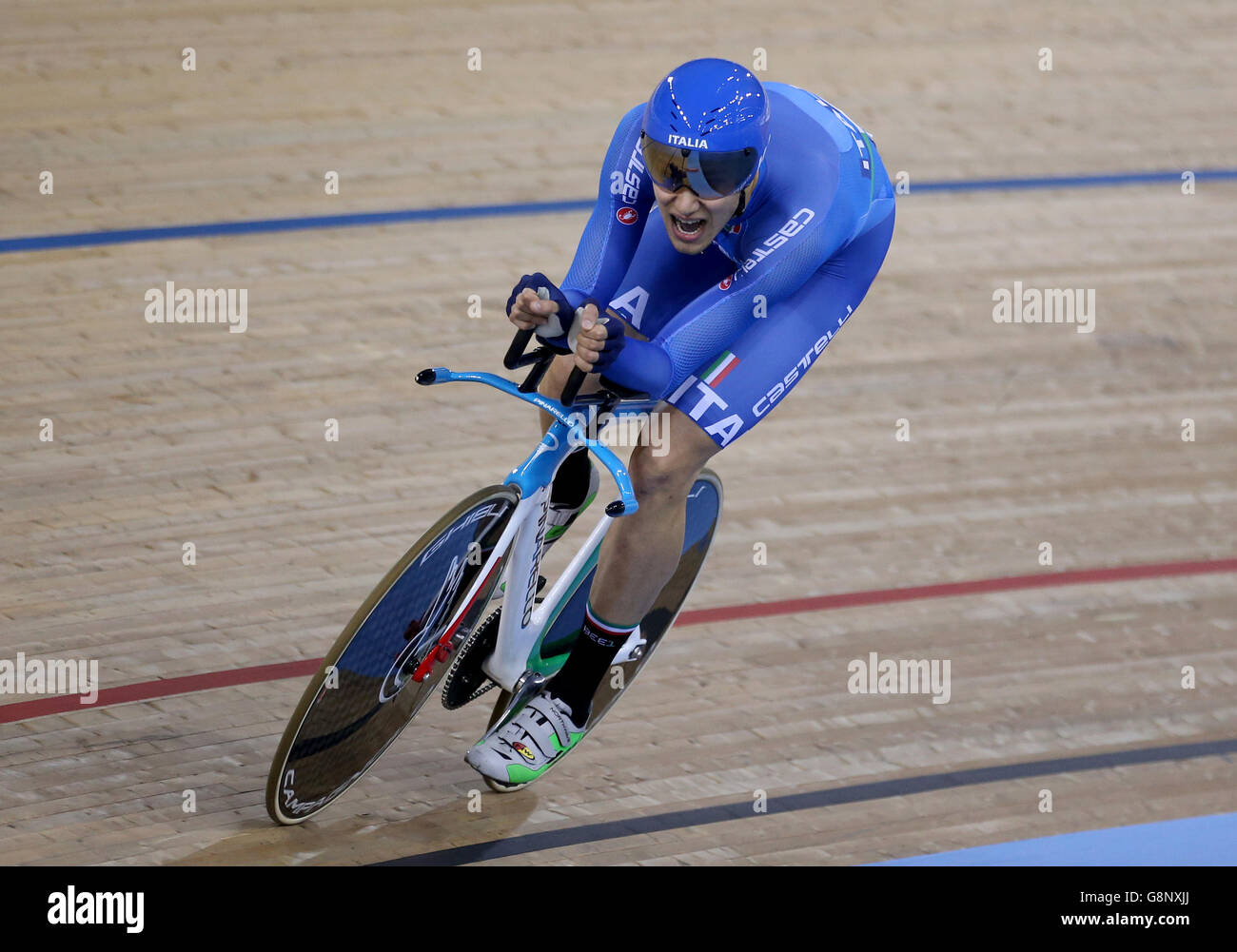 Italy's Filippo Ganna competes in the Men's Individual Pursuit final during day three of the UCI Track Cycling World Championships at Lee Valley VeloPark, London. PRESS ASSOCIATION Photo. Picture date: Friday March 4, 2016. See PA story CYCLING World. Photo credit should read: Tim Goode/PA Wire. Stock Photo