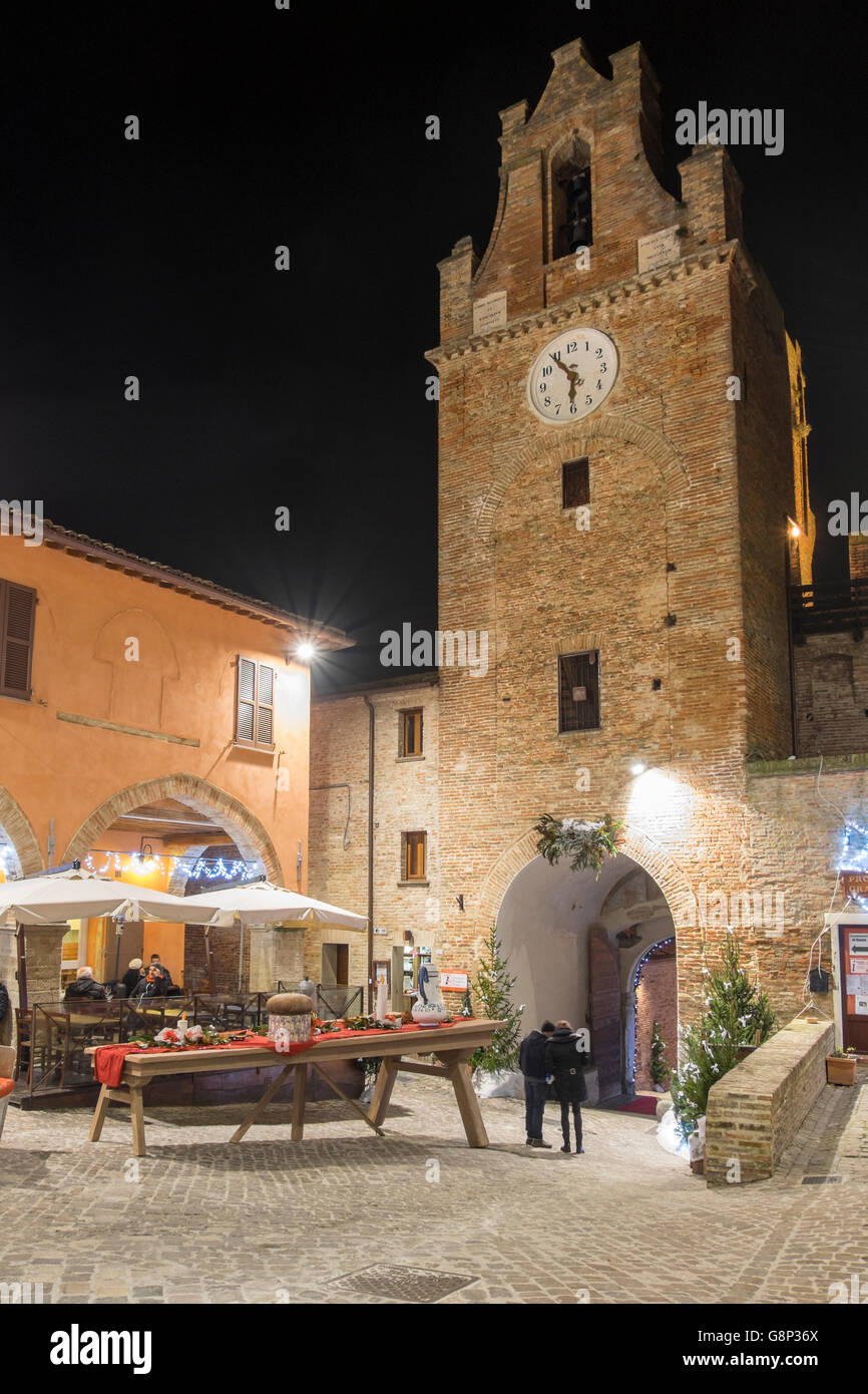 Italy, Marche, The ancient town of Gradara. It is famous as being the location of the episode of Paolo and Francesca described by Dante Alighieri in the V Canto of his Inferno. Christmastime Stock Photo