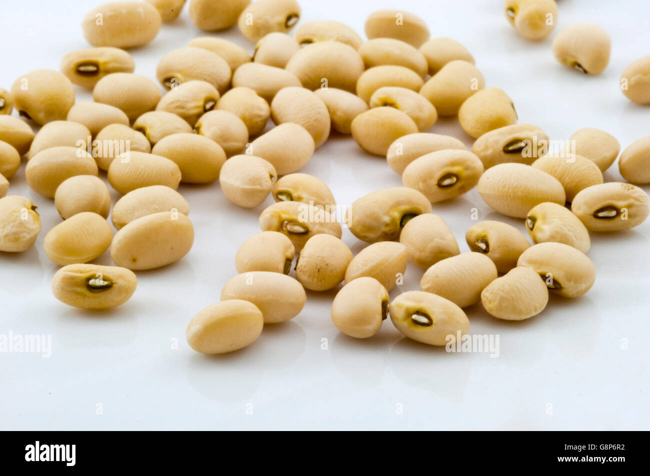 Seeds of Black Eyed Peas over White Background Stock Photo - Alamy