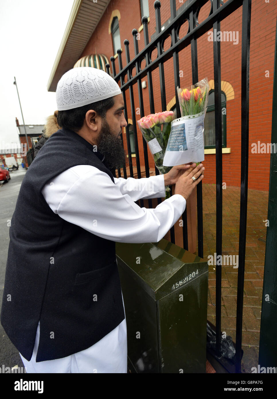 Messages and flowers are left outside Mosque Hamza in AshtonunderLyne