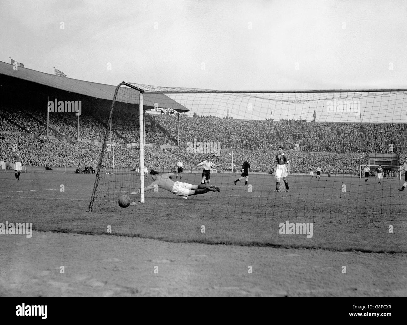 Soccer - Wartime International - England v Wales - Wembley Stadium Stock Photo