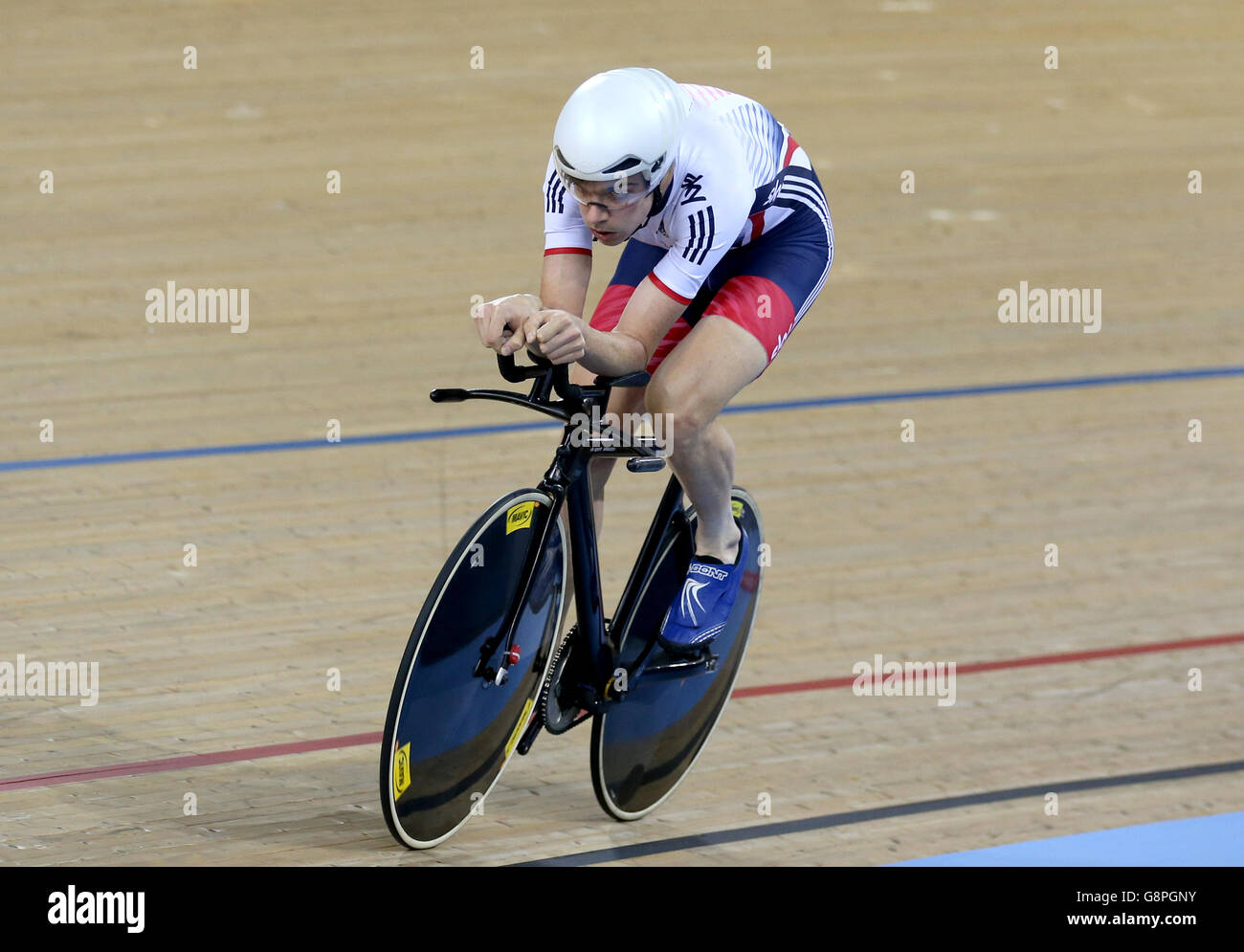 Great Britain's Andrew Tennant during day three of the UCI Track Cycling World Championships at Lee Valley VeloPark, London. PRESS ASSOCIATION Photo. Picture date: Friday March 4, 2016. See PA story CYCLING World. Photo credit should read: Tim Goode/PA Wire. Stock Photo