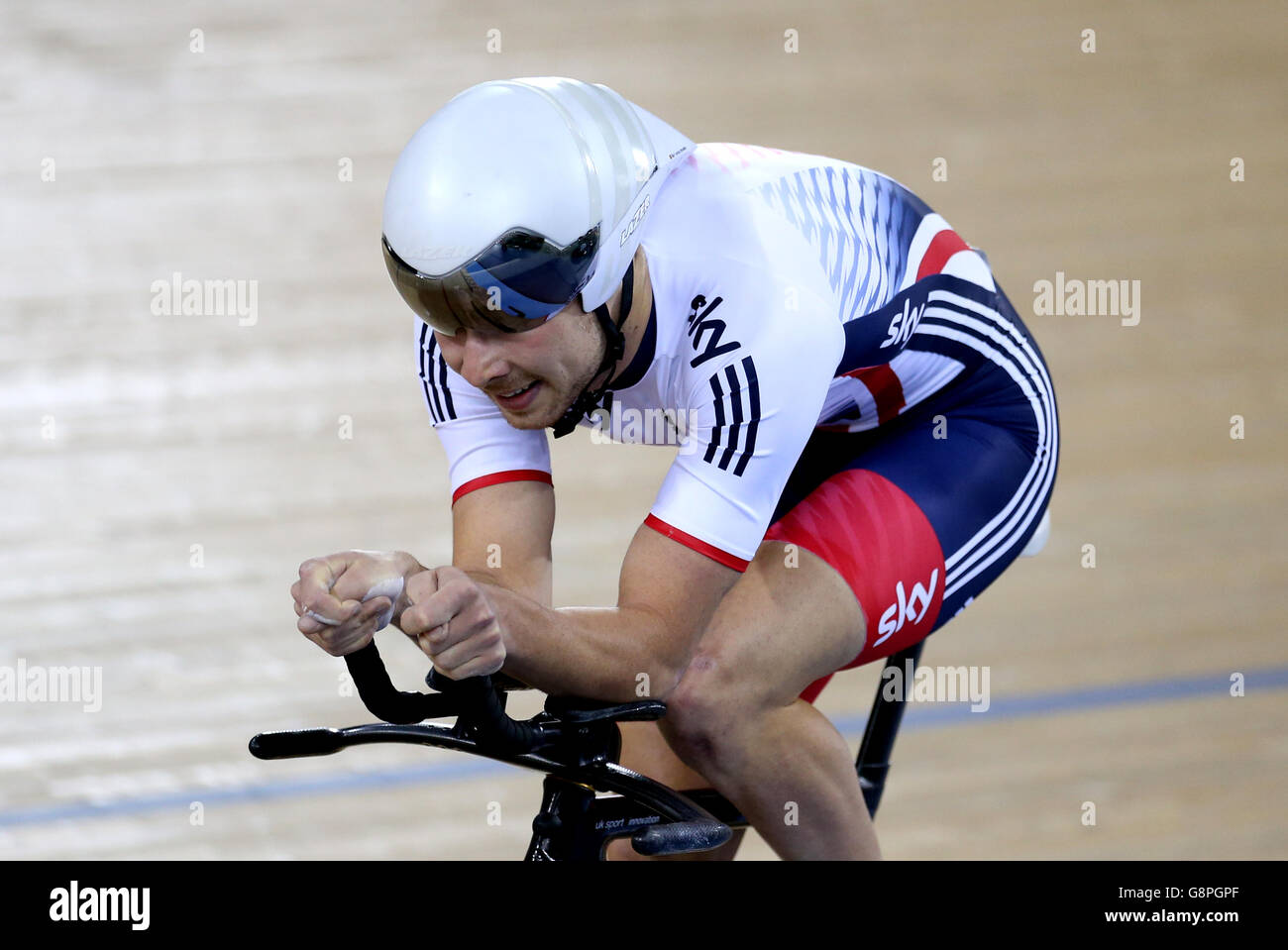 Great Britain's Owain Doull during day three of the UCI Track Cycling World Championships at Lee Valley VeloPark, London. PRESS ASSOCIATION Photo. Picture date: Friday March 4, 2016. See PA story CYCLING World. Photo credit should read: Tim Goode/PA Wire. Stock Photo