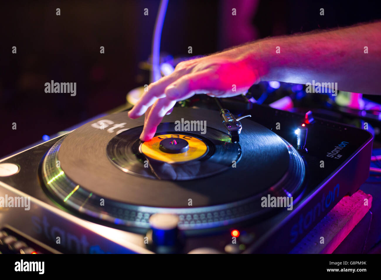 DJ equipment turntable computer disco Stock Photo Alamy