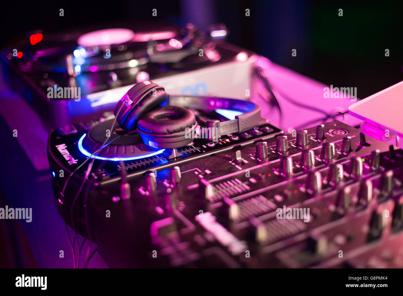 DJ equipment turntable computer disco Stock Photo