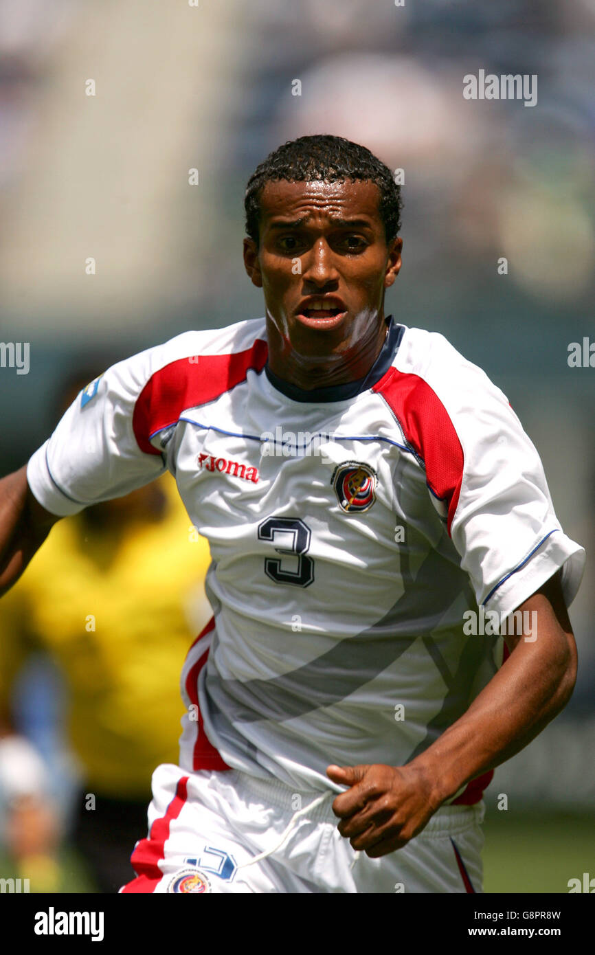 Soccer - CONCACAF Gold Cup 2005 - Group B - Costa Rica v Cuba - Qwest Field. Roy Miller, Costa Rica Stock Photo